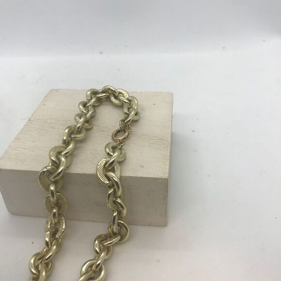 Vintage 1980s Gold Chunky Chain Statement Necklace - Picture 13 of 13
